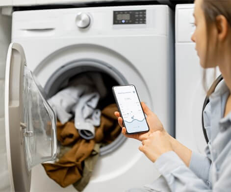 Utiliza el programa inicio diferido e inteligencia artificial de tu lavadora